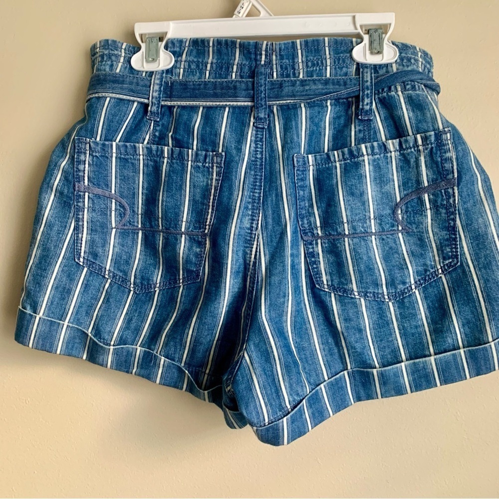 American Eagle Blue Striped high rise paper bag waist cotton shorts size 2 - Picture 6 of 8